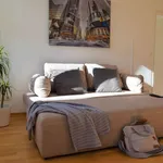 Rent 1 bedroom apartment of 678 m² in Vienna