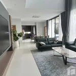 Rent 6 bedroom house of 655 m² in Phuket