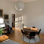 Miete 3 Schlafzimmer wohnung von 82 m² in Frankfurt