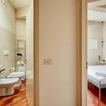 Rent 3 bedroom apartment in Milan