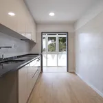 Alugar 2 quarto apartamento de 77 m² em Cascais