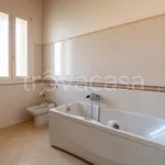 Rent 6 bedroom house of 220 m² in Ferrara