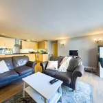 Rent 2 bedroom apartment of 71 m² in London