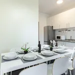 Rent 3 bedroom apartment of 140 m² in Porto