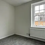 Rent 4 bedroom house in Chichester