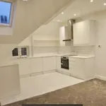 Rent 3 bedroom flat in Hertsmere