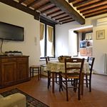 Rent 2 bedroom apartment of 50 m² in Cortona