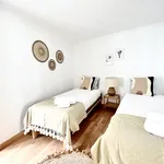 Rent 1 bedroom apartment of 30 m² in Lisbon