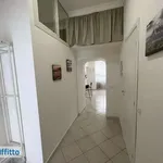 Affitto 2 camera appartamento di 60 m² in Naples