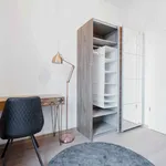 Rent a room of 106 m² in Berlin