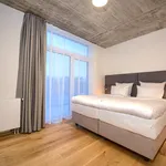 Pronajměte si 2 ložnic/e byt o rozloze 90 m² v Prague