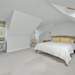 Rent 6 bedroom house in South East England