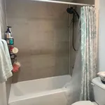 Rent 2 bedroom apartment in Miami