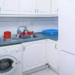 Rent 4 bedroom apartment in Valencia