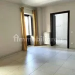 Affitto 4 camera appartamento di 105 m² in Palermo