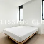 Alquilo 4 dormitorio casa de 263 m² en Madrid