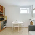 Rent 2 bedroom apartment of 40 m² in Paris 17