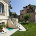 Rent 6 bedroom house of 500 m² in Rome