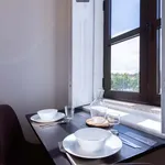 Rent 2 bedroom apartment of 20 m² in Porto