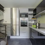 Rent 4 bedroom apartment of 75 m² in Lyon