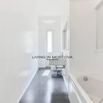 Rent 5 bedroom apartment of 200 m² in Milano