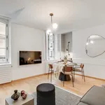 Appartement de 85 m² avec 3 chambre(s) en location à Paris