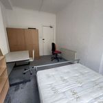 Rent 2 bedroom flat in Glasgow