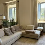 Rent 5 bedroom apartment of 180 m² in Roma