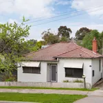 Rent 3 bedroom house of 1103 m² in Ironbark