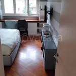 Rent 4 bedroom apartment of 135 m² in Milano