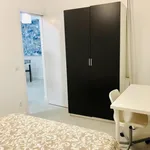 Rent 4 bedroom apartment in Seville