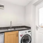 Rent 4 bedroom house in Mid Sussex