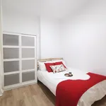 Rent a room in Madrid