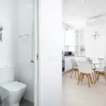 Rent 3 bedroom apartment of 40 m² in Madrid