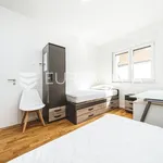 Rent 3 bedroom apartment of 70 m² in Zagreb