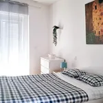 Rent 2 bedroom apartment of 120 m² in Lisbon