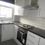 Rent 2 bedroom house in Leeds