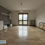 Rent 3 bedroom house of 99 m² in Milan