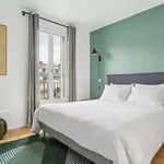 Rent 3 bedroom apartment of 140 m² in Paris