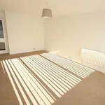 Flat to rent in Woking, Surrey GU22