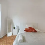 Rent a room in lisbon