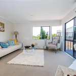 Rent 3 bedroom house in Kaipātiki