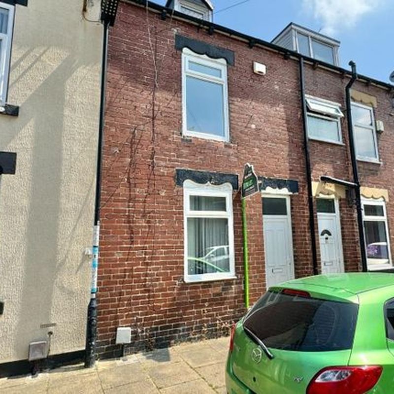 Terraced house to rent in Milgate Street, Royston, Barnsley S71