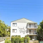 Rent 2 bedroom apartment in Biggera Waters