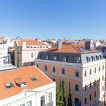 Rent 3 bedroom apartment of 110 m² in lisbon