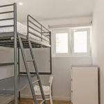 Rent 4 bedroom apartment in Costa da Caparica