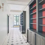 Rent 3 bedroom apartment of 208 m² in Paris