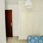 Rent 4 bedroom apartment in Seville