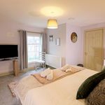 Rent 4 bedroom flat of 1075 m² in Norwich