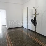 Rent 5 bedroom apartment of 135 m² in Genova